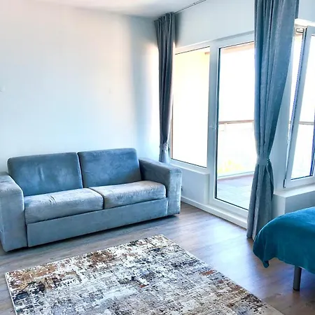 Apartament High View *